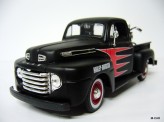 MAISTO 1:24 Ford F-1 Pick Up 1948