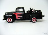 MAISTO 1:24 Ford F-1 Pick Up 1948