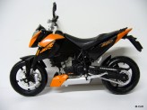 MAISTO 1:12 KTM 690 DUKE