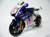 MAISTO 1:10 2009 Yamaha Lorenzo