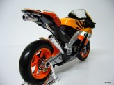 MAISTO 1:10 2009 Honda Dovizioso