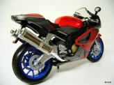 MAISTO 1:12 Aprilia RSV R1000