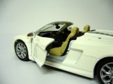 MAISTO 1:24 Audi R8 Spyder