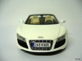 MAISTO 1:24 Audi R8 Spyder