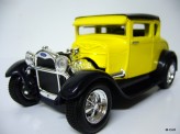 MAISTO 1:24 Ford Model A 1929