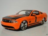 MAISTO 1:24 Ford Mustang GT 2011