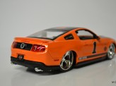 MAISTO 1:24 Ford Mustang GT 2011