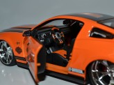 MAISTO 1:24 Ford Mustang GT 2011