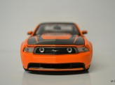 MAISTO 1:24 Ford Mustang GT 2011