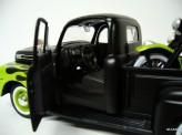 MAISTO 1:24 Ford F-1 Pick Up 1948