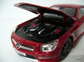 MAISTO 1:18 Mercedes-Benz SL 63 AMG Hard Top