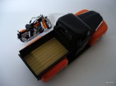 MAISTO 1:24 Ford F-1 Pick Up 1948