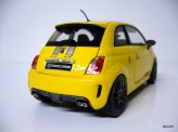 BBURAGO 1:24 Abarth 695 Tributo Ferrari