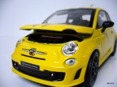 BBURAGO 1:24 Abarth 695 Tributo Ferrari