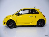 BBURAGO 1:24 Abarth 695 Tributo Ferrari