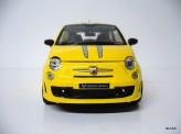 BBURAGO 1:24 Abarth 695 Tributo Ferrari