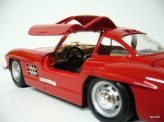 BBURAGO 1:24 Mercedes - Benz 300SL