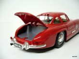 BBURAGO 1:24 Mercedes - Benz 300SL