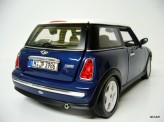 BBURAGO 1:18 Mini Cooper 2001