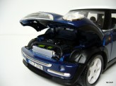 BBURAGO 1:18 Mini Cooper 2001