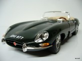 BBURAGO 1:18 Jaguar "E" Cabriolet 1961