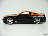 MAISTO 1:24 Ford Mustang GT 2011