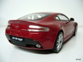 WELLY 1:24 Aston Martin V12 Vantage