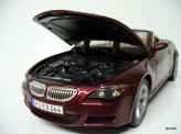 MAISTO 1:18 BMW M6 Cabrio