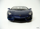 BBURAGO 1:18 Lamborghini Aventador LP 700-4