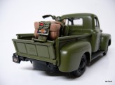 MAISTO 1:24 Ford F-1 Pickup 1948