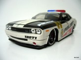 MAISTO 1:24 Dodge Challenger