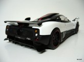 MOTOR MAX 1:18 PAGANI Zonda Cinque