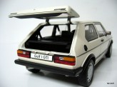 WELLY 1:18 Volkswagen Golf I GTi