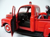 MAISTO 1:24 Ford F-1 Pickup 1948