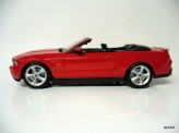 MAISTO 1:18 Ford Mustang GT 2010