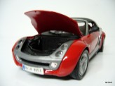 BBURAGO 1:18 Smart Roadster