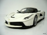 BBURAGO 1:18 Ferrari Laferrari