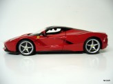 BBURAGO 1:18 Ferrari Laferrari