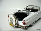 MOTOR MAX 1:18 Ford Thunderbird 1956