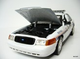 MOTOR MAX 1:18 Ford Crown Vitoria Asheville