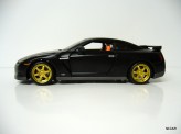 MAISTO 1:24 Nissan GT-R 2009