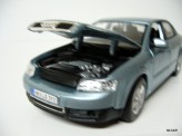 MAISTO 1:24 Audi A4