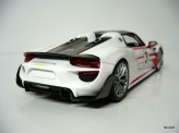 BBURAGO 1:24 Porsche 918 Weissach