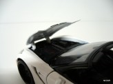 MAISTO 1:24 Chevrolet Corvette Stingray 2014