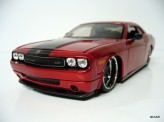 MAISTO 1:24 Dodge Challenger 2008