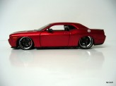 MAISTO 1:24 Dodge Challenger 2008