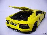 MAISTO 1:24 Lamborghini Aventador LP 700-4