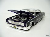 MAISTO 1:26 Ford Starliner 1960