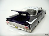 MAISTO 1:26 Ford Starliner 1960