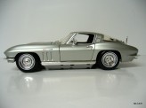 MAISTO 1:18 Chevrolet Corvette 1965